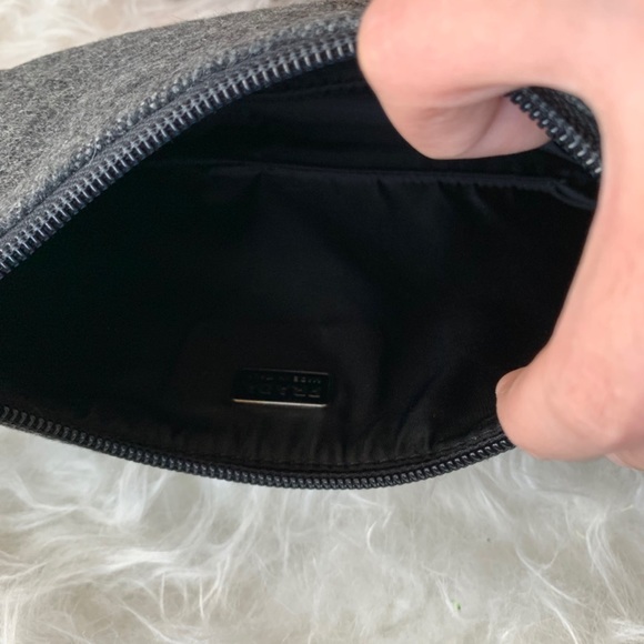 Vintage Prada woolen hobo - Picture 6 of 7